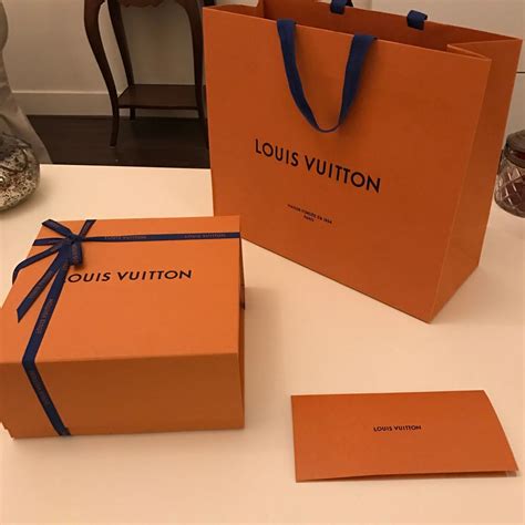 louis vuitton paper bags